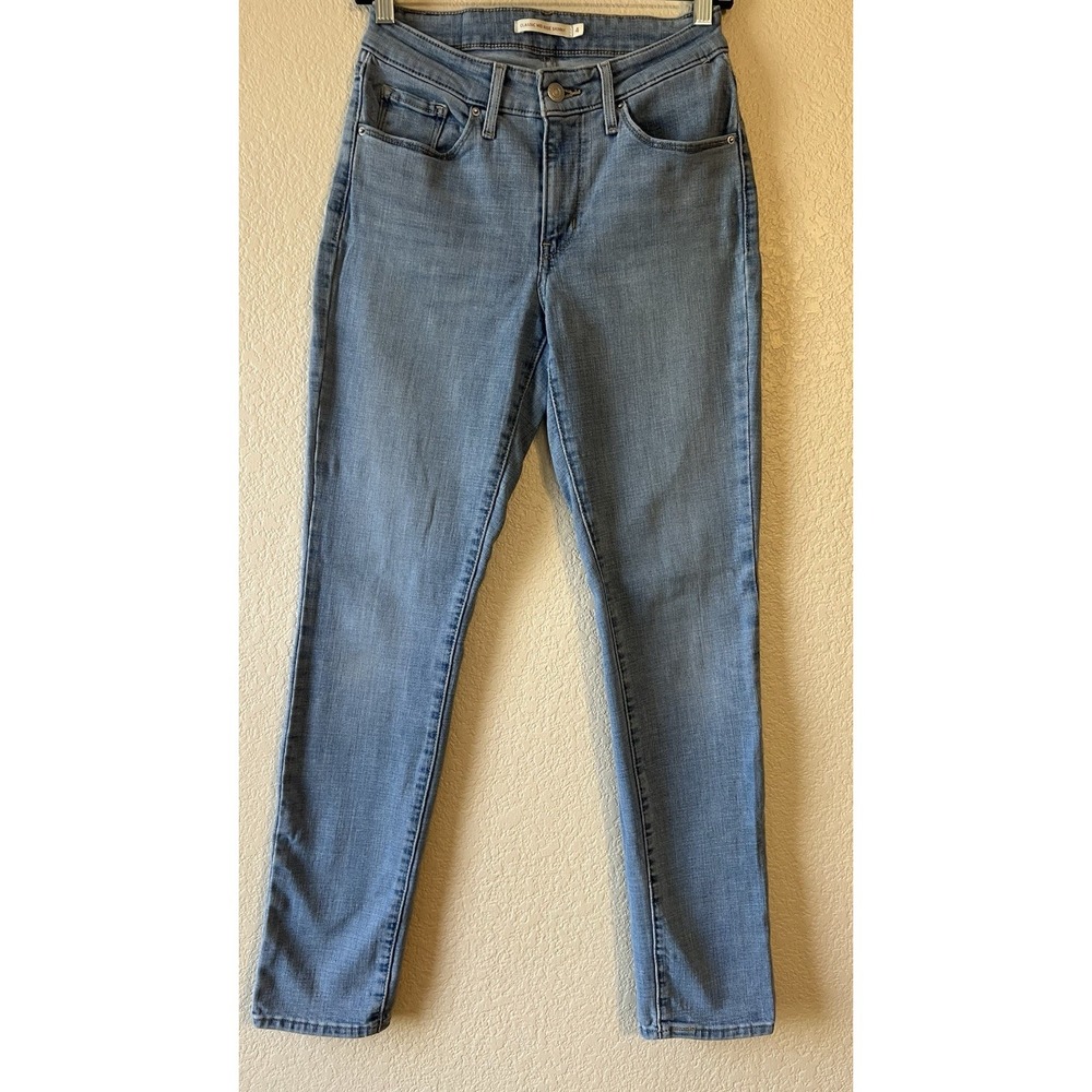 Signature Levis Jeans Womens‎ Size 4 Denim Mid Rise Skinny Casual Streetwear